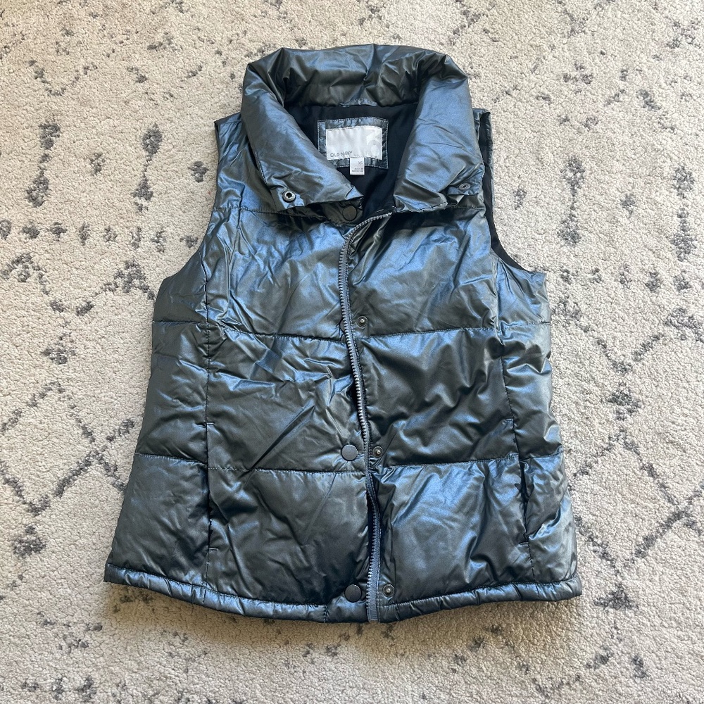 Old Navy Puffer Vest